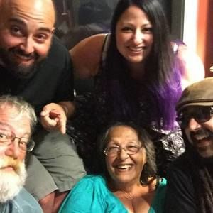 Meet your Posher, Cynthia